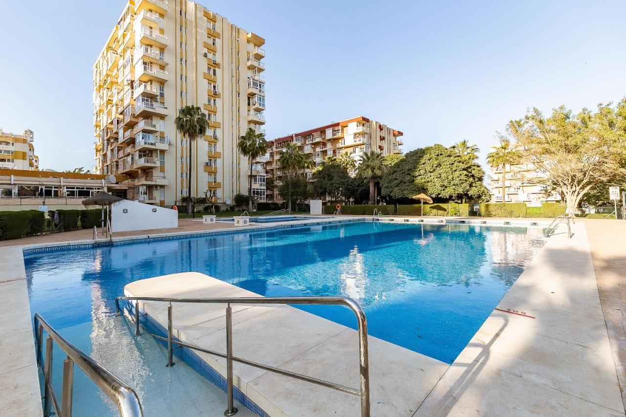 Sun Coast Benalmádena -- Superb studio with 4 pools, gardens&breakfast Exterior foto