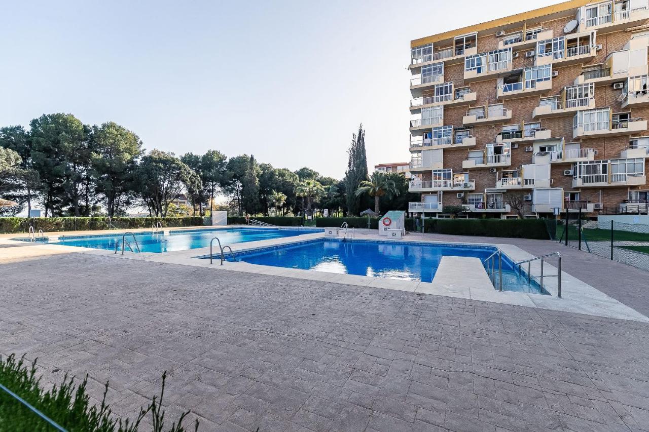 Sun Coast Benalmádena -- Superb studio with 4 pools, gardens&breakfast Exterior foto